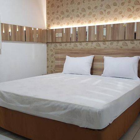Hotel Omah Seroja Semarang Exterior foto